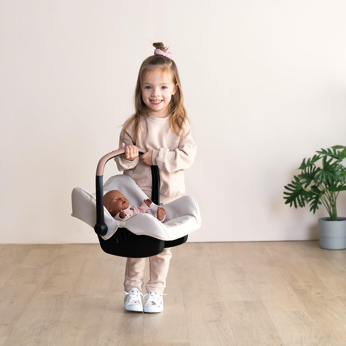 smoby-maxi-cosi-puppen-autositz-mit-gurt-f-r-42-cm-puppen image 4