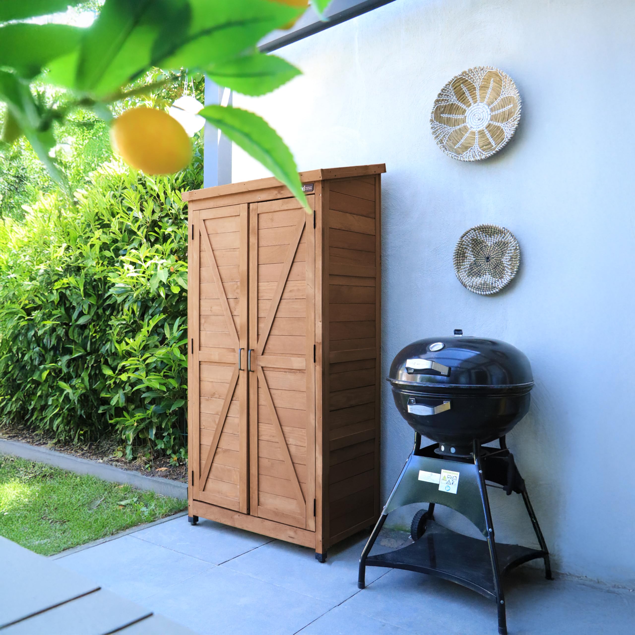 axi-hugo-gartenschrank-holz-braun-3-ablagen-85x52x174-cm image 3