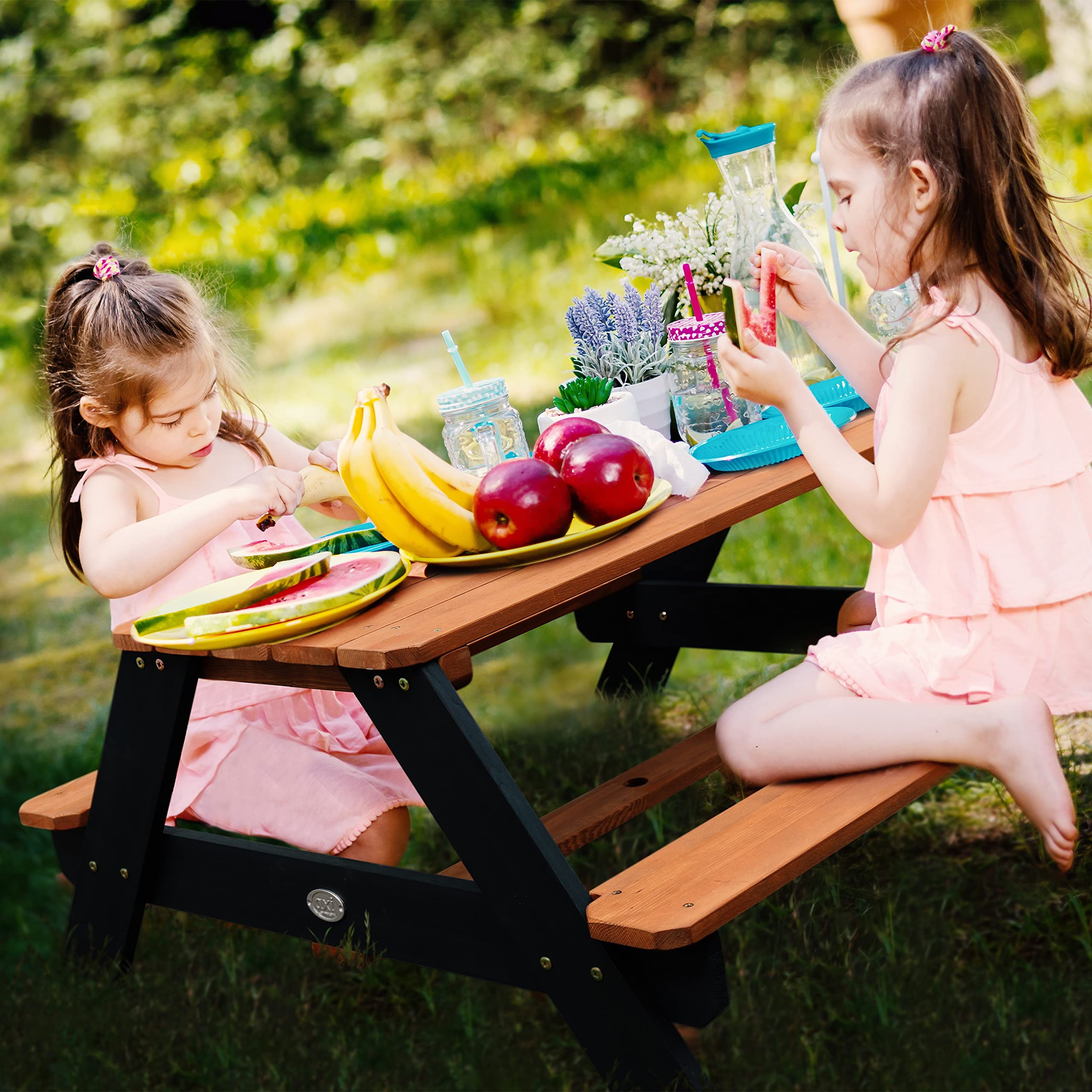 axi-nick-picknicktisch-holz-braun-grau-mit-sonnenschirm-4-kinder image 2